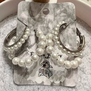 NWT Two Pairs of Sliver and Pearl Popular Hoop Earrings for Prom, Wedding work